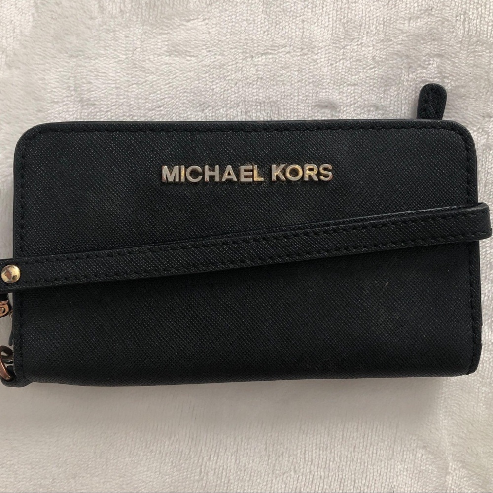 Michael Kors Wristlet